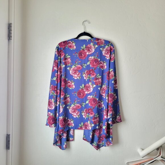 The Pioneer Women Floral Sharkbite Open Front Duster - Picture 2 of 8